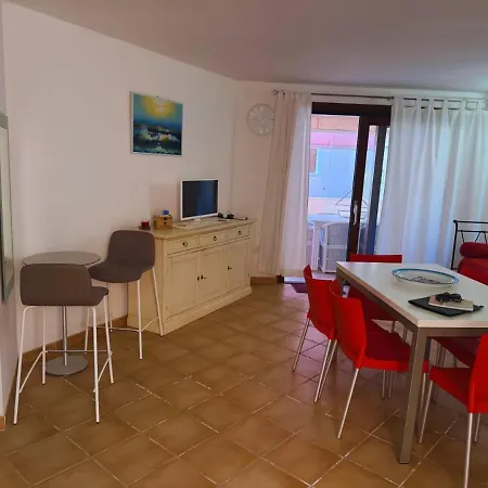 Maison Caddinas Veranda And Sea 200 M Away شقة